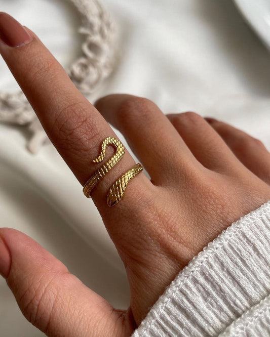 Sparkling Snake 925 Silver Ring with Gold Plated