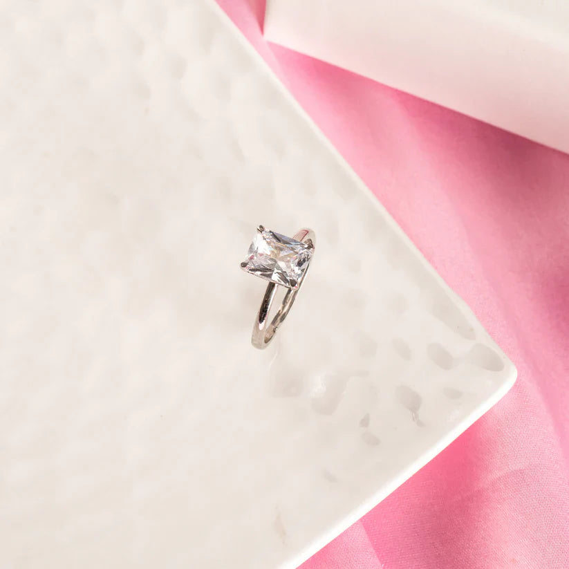 Radiant cut Diamond Ring - 925 Silver