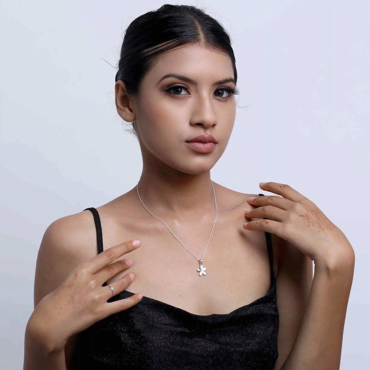 Zircon flower Silver Necklace