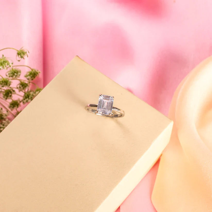 Emerald cut Diamond Ring - 925 Silver